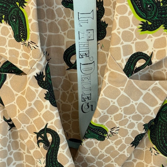 Stylish Khaki and Green Women's Jacket - Picture 2 of 8